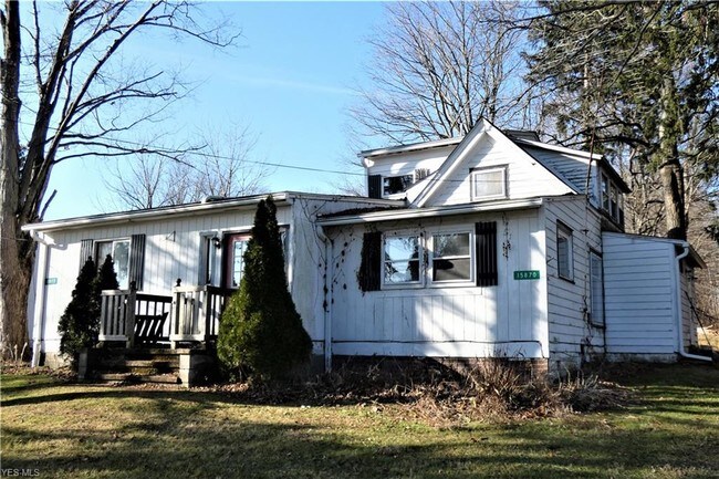 Building Photo - 15870 Ravenna Rd