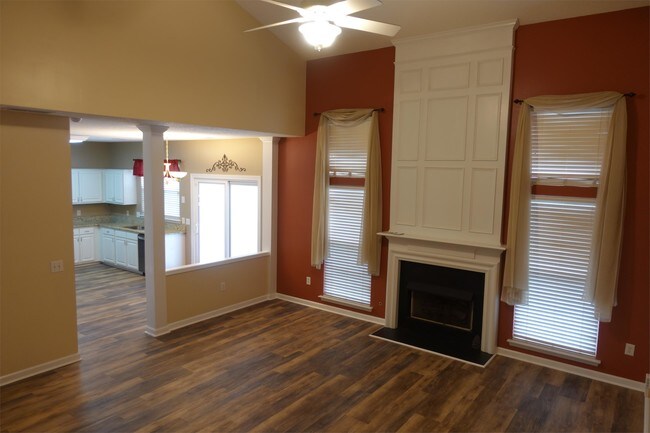 Building Photo - 304 Karsten Creek Dr