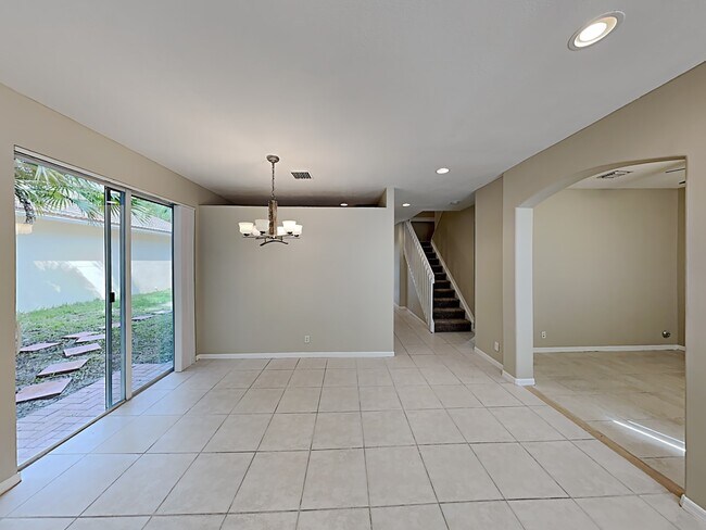 Building Photo - 5821 NW 122nd Way