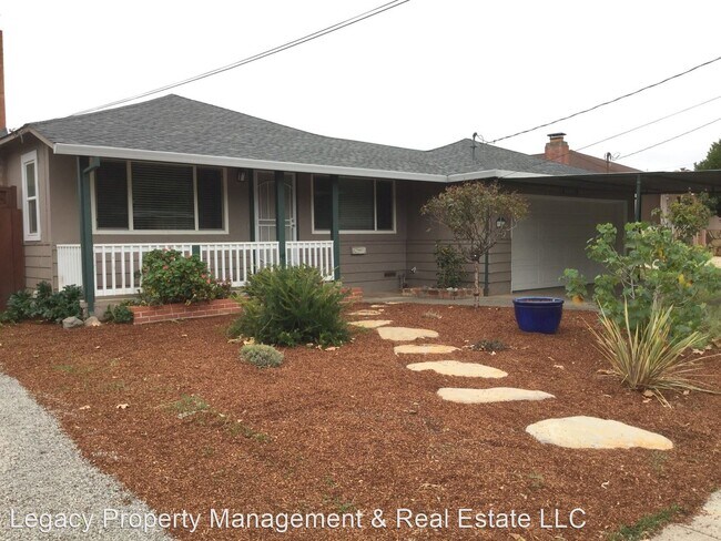 Foto del edificio - 3 br, 1 bath House - 75 Allen Ave