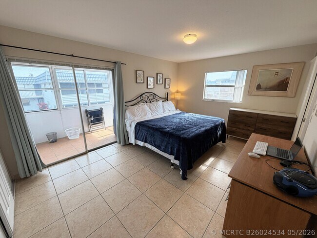 Foto del edificio - 419 Brittany Dr
