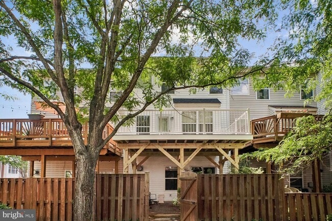 Photo - 6610 Hunter Creek Ln Townhome