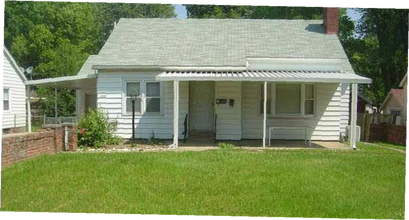 Building Photo - 3314 Washington Ave