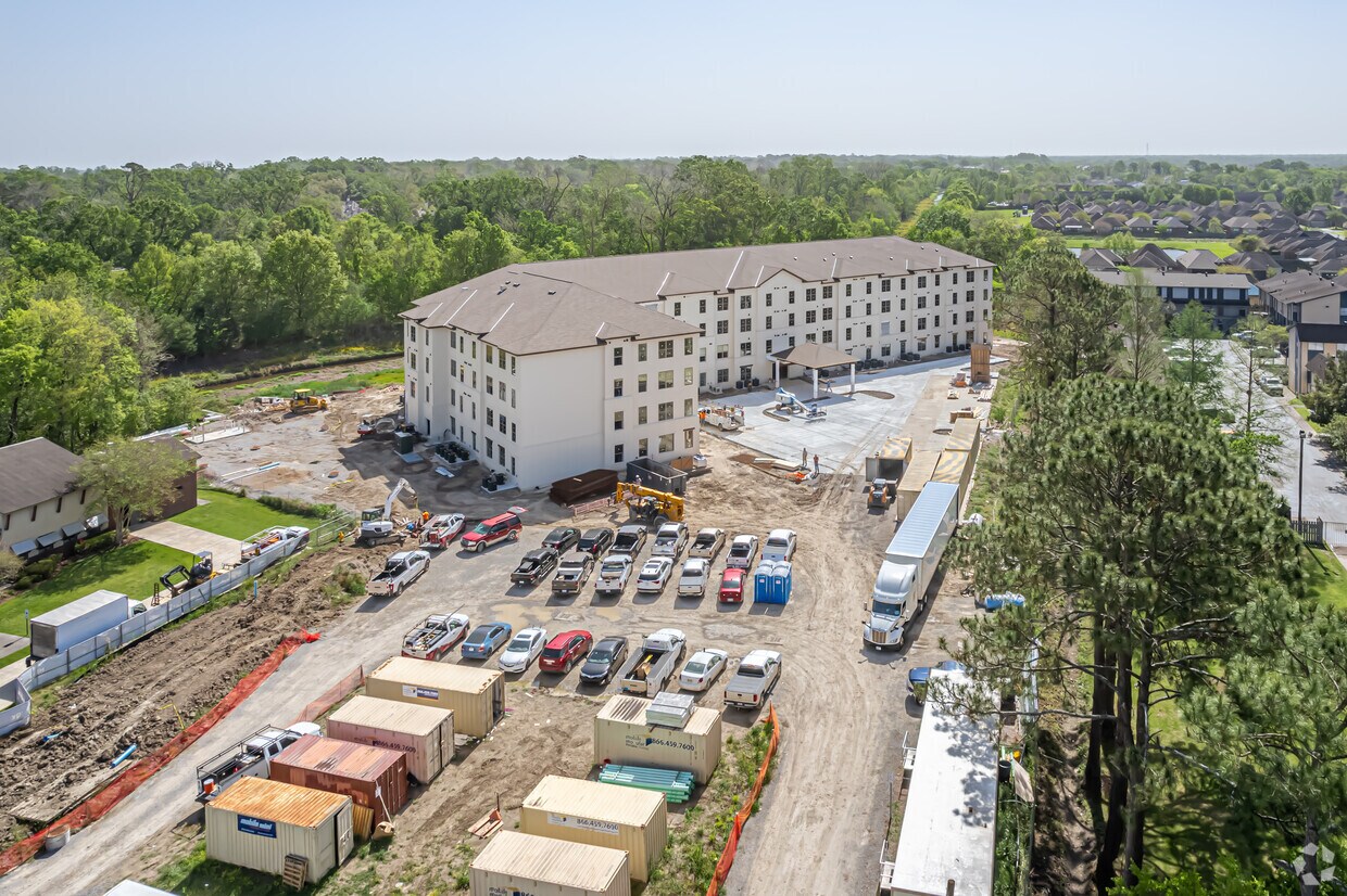 Foto de la construcción de abril de 2022 - Cypress Pinchback