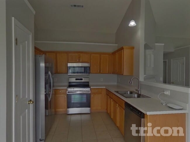 Foto del edificio - 2104 Gold Nugget Dr