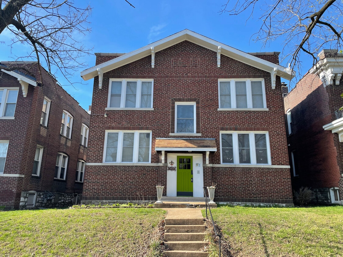 4544 Chouteau Ave Unit 2W, Saint Louis, MO 63110 Condo for Rent in