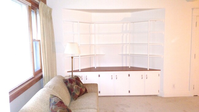 Custom book shelves cabinets - 2504 Chili Ave