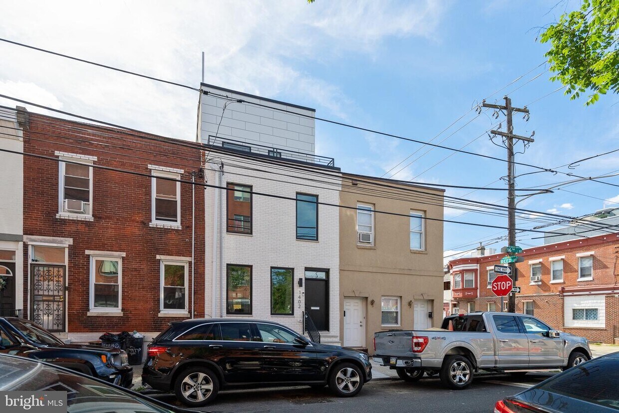 Primary Photo - 1402 S 16th St