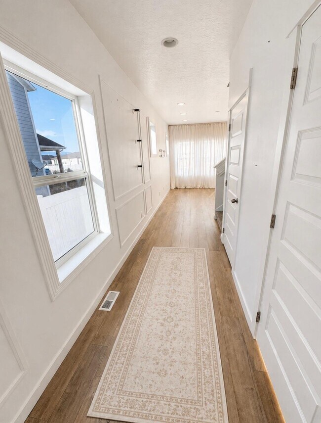 Building Photo - 5056 Folkstone Dr