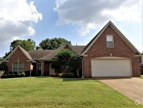 Building Photo - 6895 Clearpoint Dr