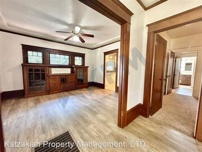 Foto del edificio - 1234 W Harding Way