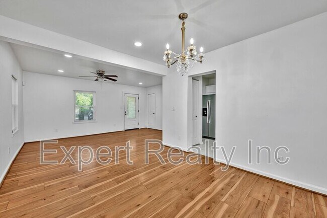 Foto del edificio - 1861 Woodland Ave SW