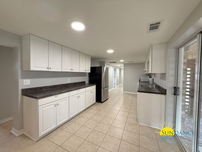 Foto del edificio - Charming 2 Bedroom Home in Crestview!