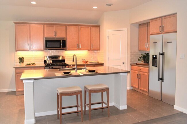 Foto del edificio - 2017 Southcreek Dr