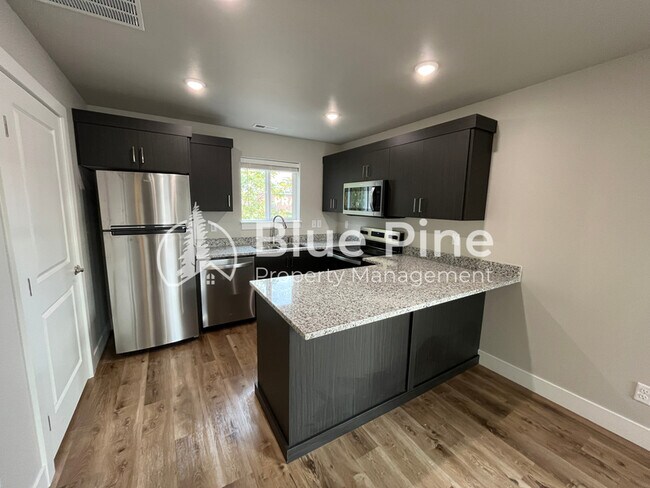 Foto del edificio - 1622 Hannah Ln
