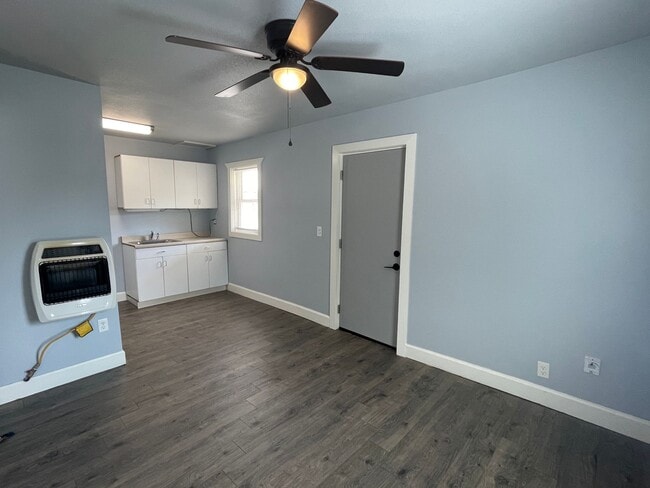 Building Photo - 1 Bedroom / 1 Bathroom in Downtown Springd...