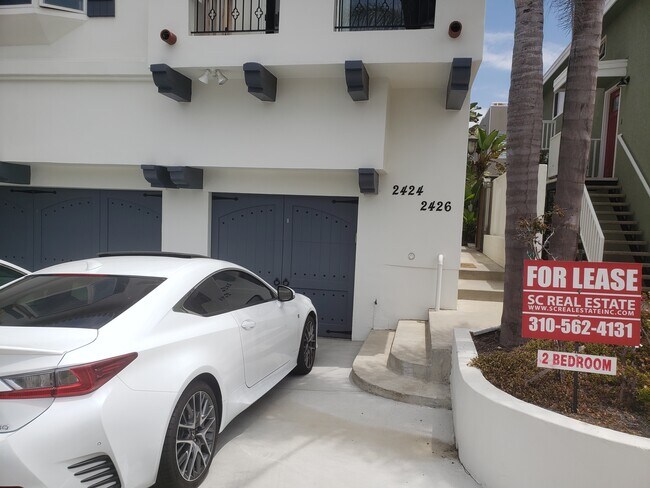 Foto del edificio - 2424 Silverstrand Ave