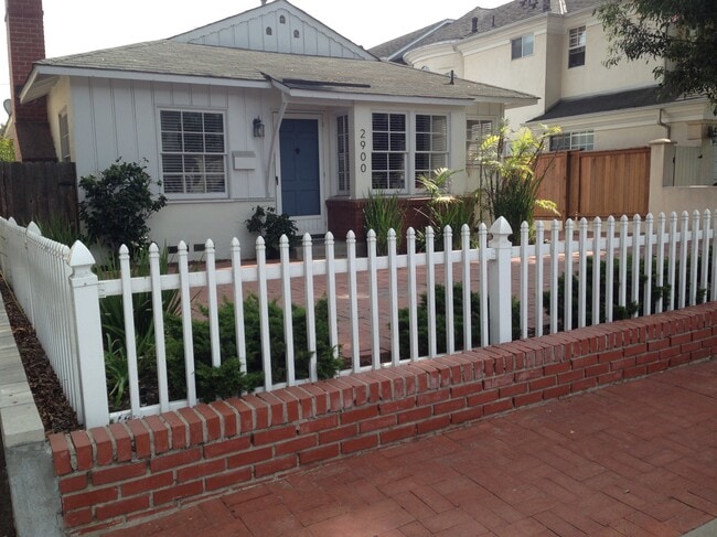 Building Photo - 2900 Palm Ave