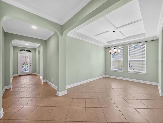 Building Photo - 2062 Redbay Ave