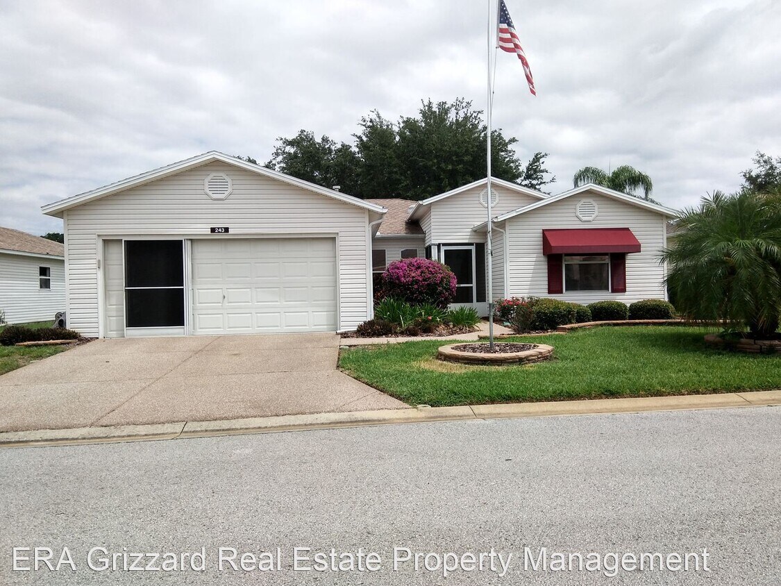 Foto principal - 243 Bentwood Dr