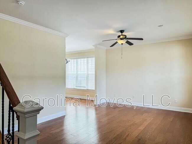 Building Photo - 310 Mulberry St