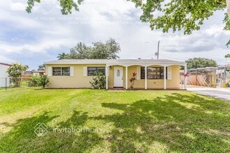 Building Photo - 9504 Bloomfield Dr