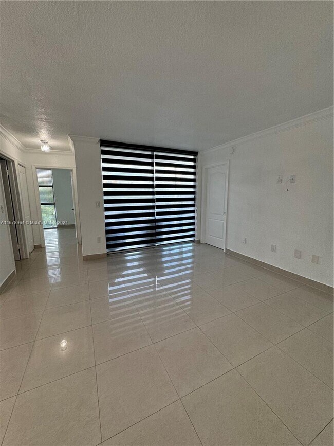 Foto del edificio - 2075 SW 122nd Ave
