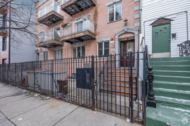 Building Photo - 238-240 Franklin Ave