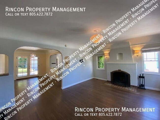 Building Photo - Gorgeous Mid Town Ventura Home For Rent  *...