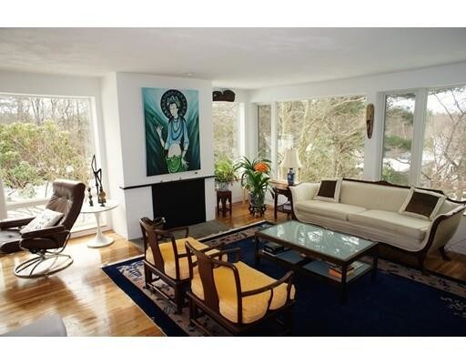 Foto del edificio - 6 Field Rd