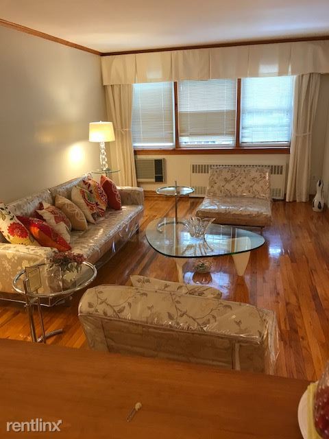 Foto del edificio - 672 E 80th St