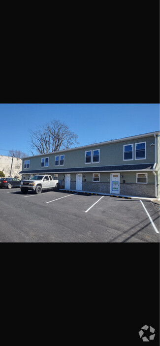 Building Photo - 240 N Courtland St