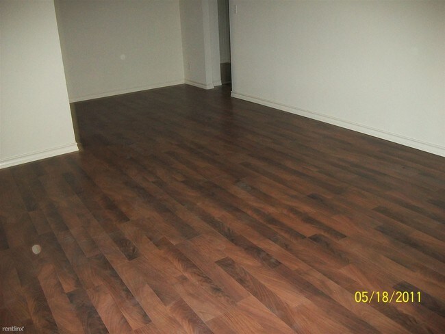 Foto del edificio - 306 W Matz Ave