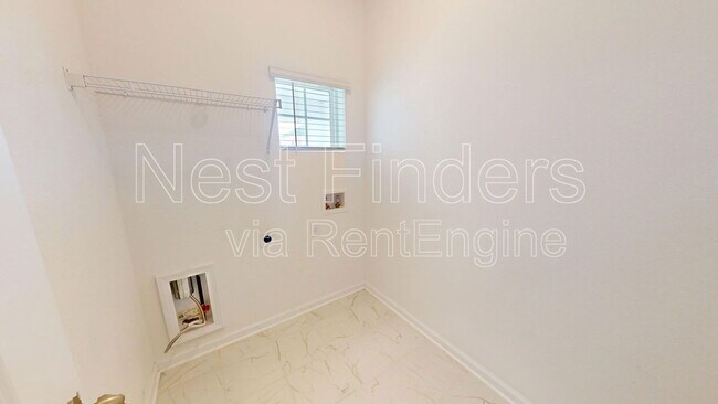 Building Photo - 637 Stargaze Ln