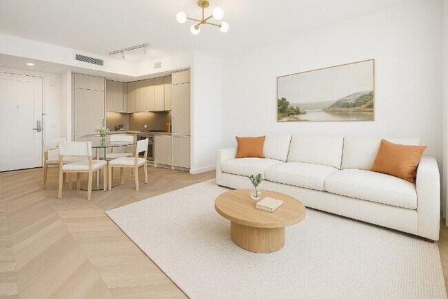 Foto del edificio - 0 bedroom in Queens NY 11101