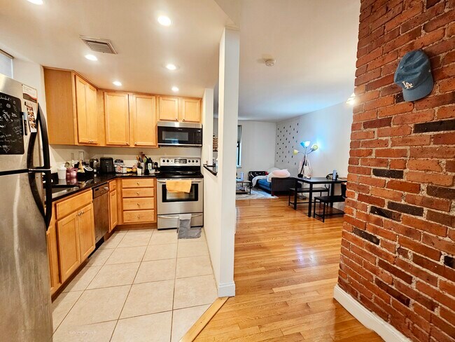 Foto del edificio - 84 Gainsborough St