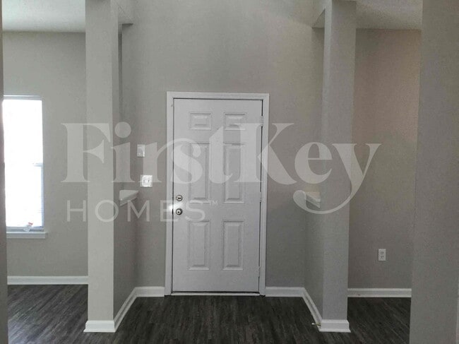 Foto del edificio - 5818 Andrew Ward Ave
