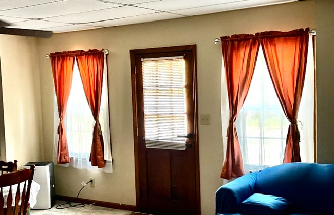 Building Photo - 186 Crystal River Dr