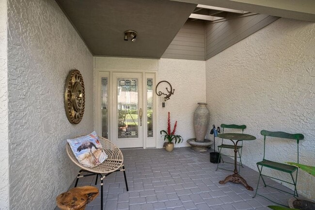 Foto del edificio - Bluewater Bay Townhome - 6 month lease Only