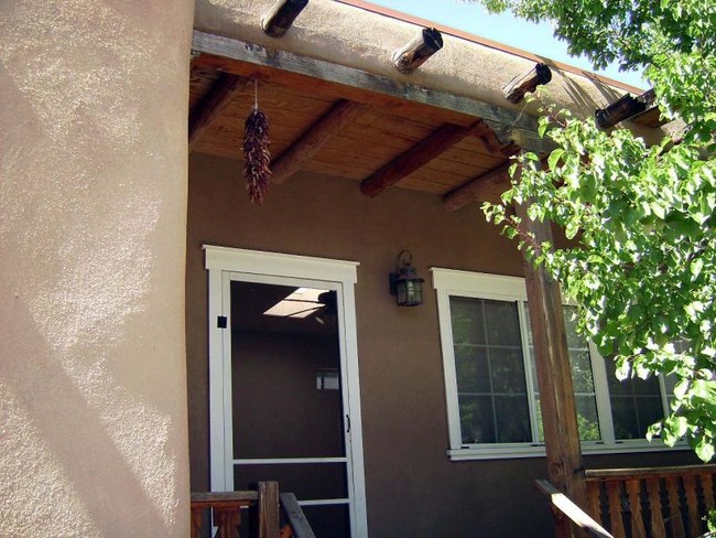 Building Photo - 501 W Gila St