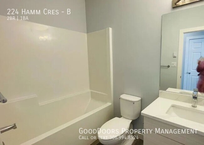 Building Photo - 224 Hamm Cres