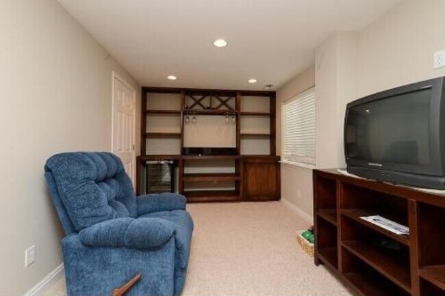 Foto del edificio - 2988 Redhaven Way