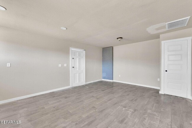 Building Photo - 8827 Mt Elbert Dr