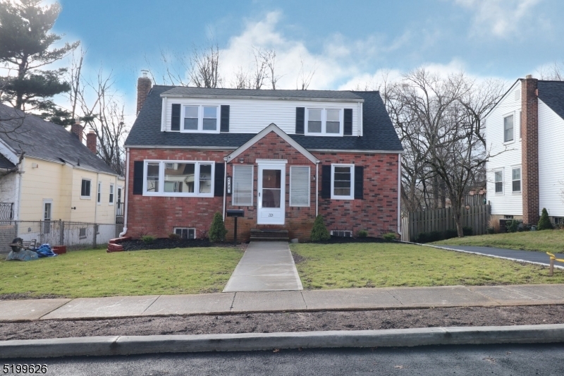 Primary Photo - 2126 Leonard Terrace