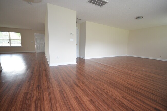 Building Photo - 14212 Bernardy Ln