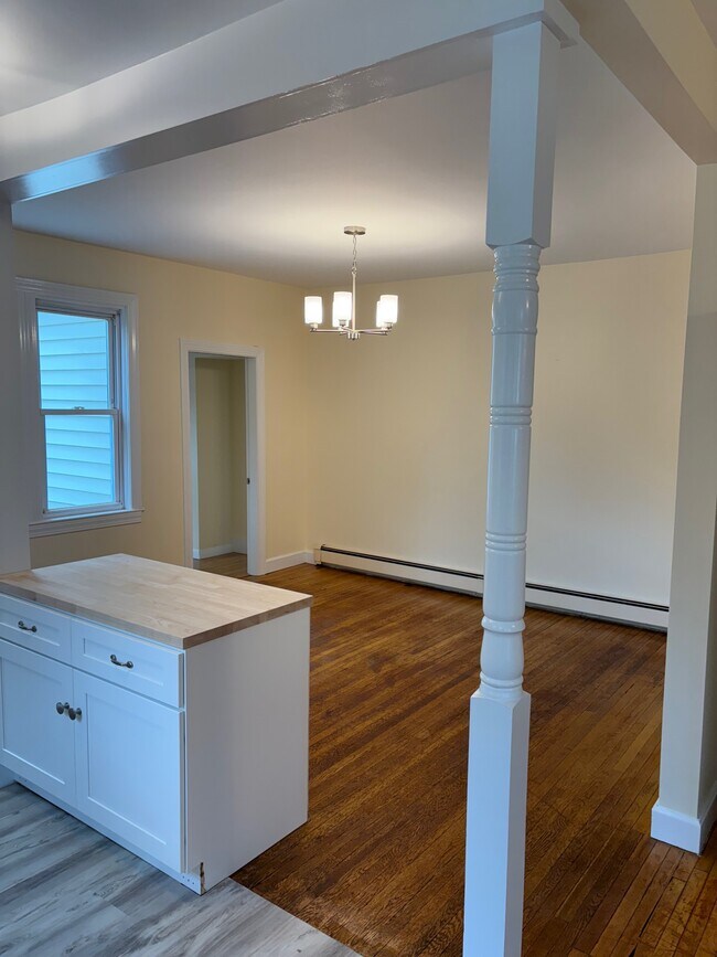 Comedor - 14 Mechanic St