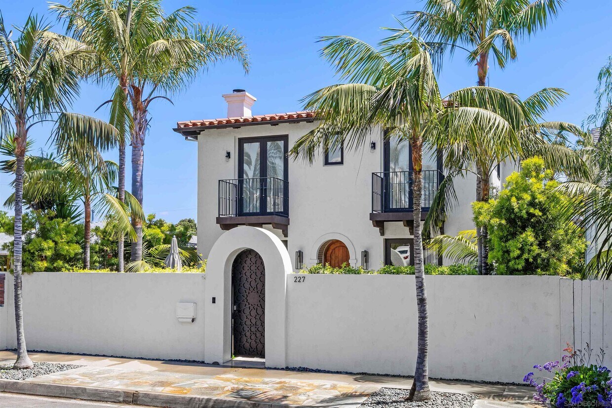 Foto principal - 227 Neptune Ave
