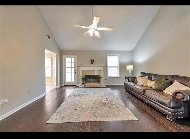 Foto del edificio - 5285 Bridle Point Pkwy