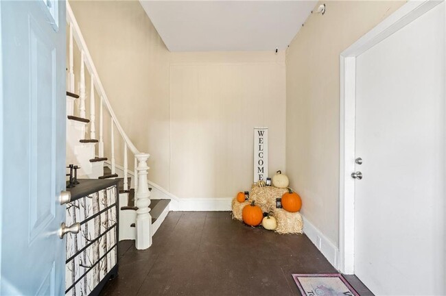 Building Photo - 1165 Chalkstone Ave