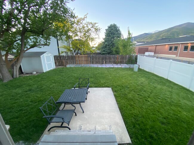 Foto del edificio - 1084 W 1060 N